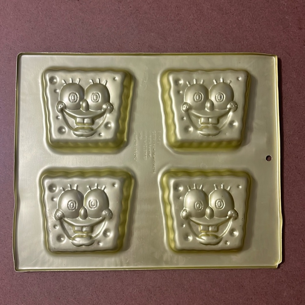 SpongeBob Cake Pan - Picture 2 of 5